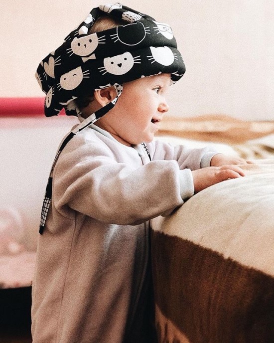 Детский противоударный защитный шлем из пороллона "Котята"